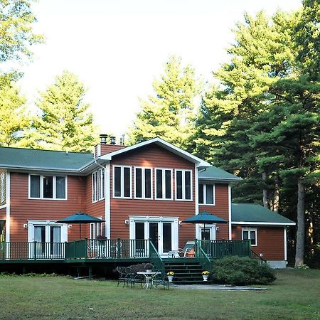 Bass Manor Bed And Breakfast & Art Museum Мальта Екстер'єр фото